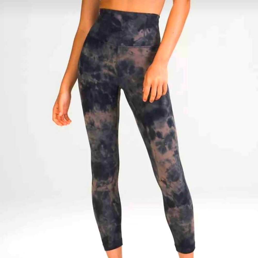 lululemon Align Pant 25" in Diamond Dye Lunar Rock True Navy size 8 Legging